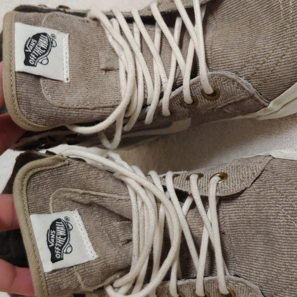 Vans Off The Wall hightop shoes. mn. sz.6.5. wm. sz.8 - Picture 2 of 9